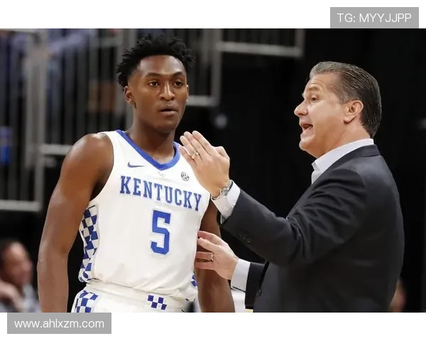 伊曼纽尔奎克利：篮球场上的闪耀新星与未来希望